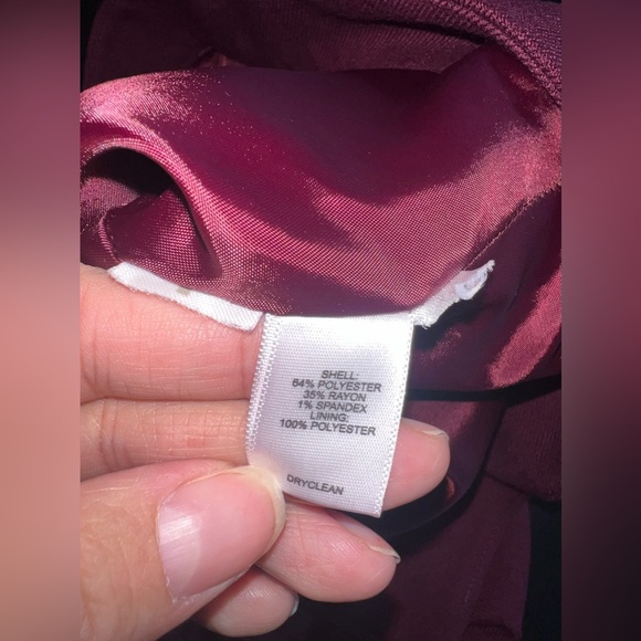 LOFT Burgundy Mini Skirt Size 14 EUC - Picture 6 of 6